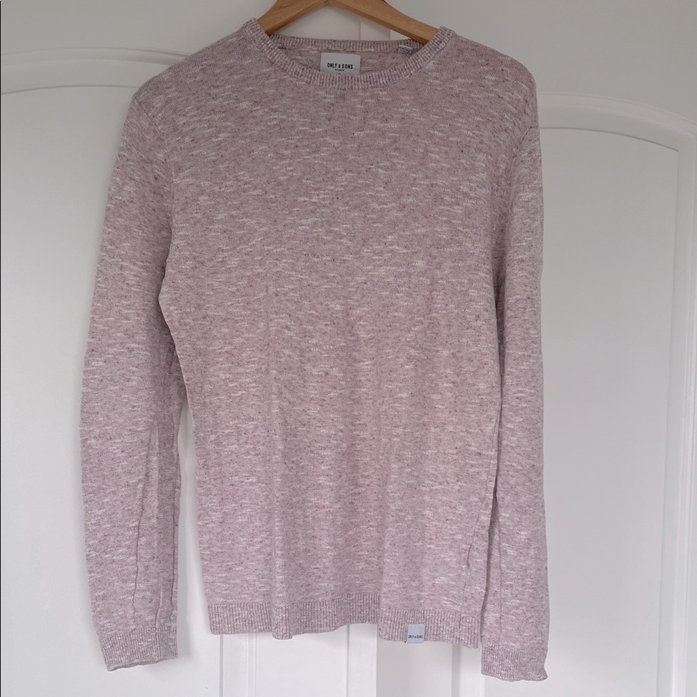 ONLY & SONS  pink long sleeve crewneck shirt size small excellent used condition